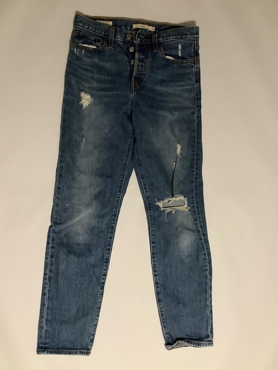 Levi's Denim - Levis Premium Jeans Wedgie Womens Size 25 Button Fly Medium Wash Distressed EUC